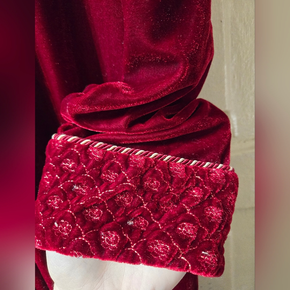 Adonna Velvet Zip Front Christmas Red Embroidered Robe Night Dress Size: L - Picture 4 of 9